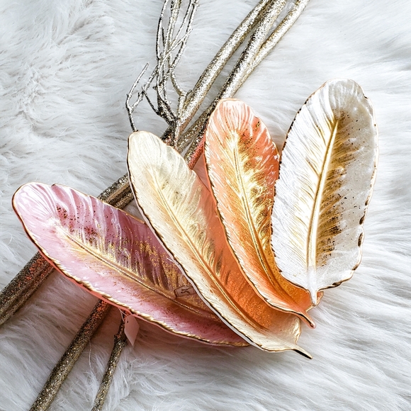 Resin Feather Trinket Dish, Jewelry Dish - Picture 5 of 6